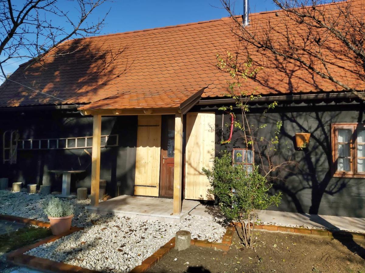 Kuca Za Odmor Tupek Apartment Zagreb Ngoại thất bức ảnh